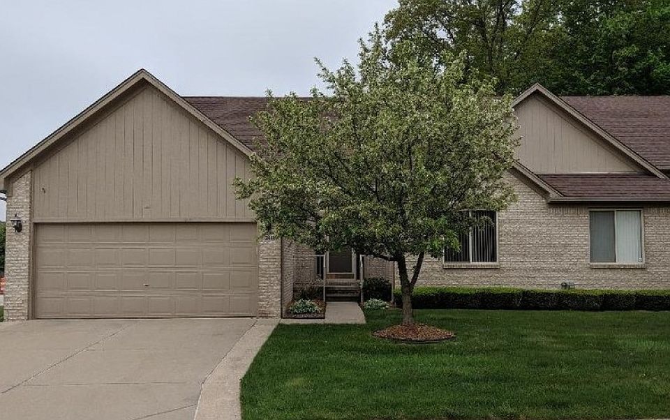 1st image of 15669 Corso Dr #13