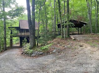 268 Poor Boy Ln, Whittier, NC 28789