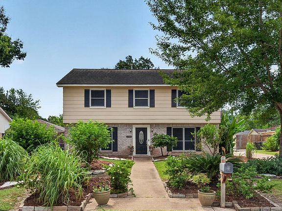 2nd image of 12906 Shady Knoll Ln