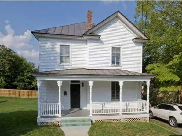 1105 Little High St, Charlottesville, VA 22902