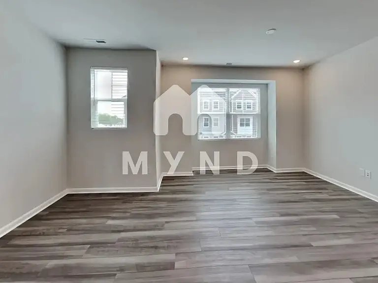 147 Sweet Lilac Way — Photo 4