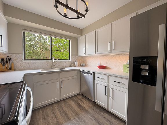 2nd image of 220 Wright St APT 206