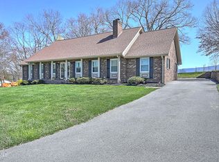 225 Beaumont Ln, Bluff City, TN 37618