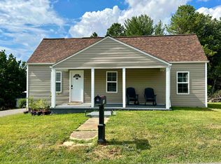 601 Stuart Ave, Pulaski, VA 24301