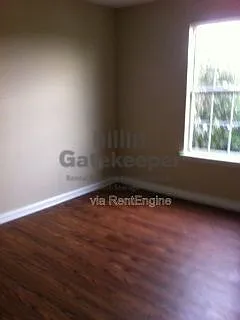 3 bed, 2.0 bath, 1400 sqft, $1,945 — Photo 2