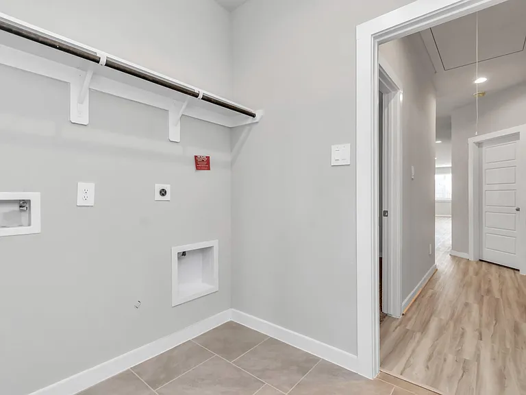 3020 Gunnersbury Dr — Photo 18