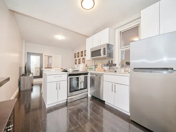139 Norfolk St APT 1B, New York, NY 10002