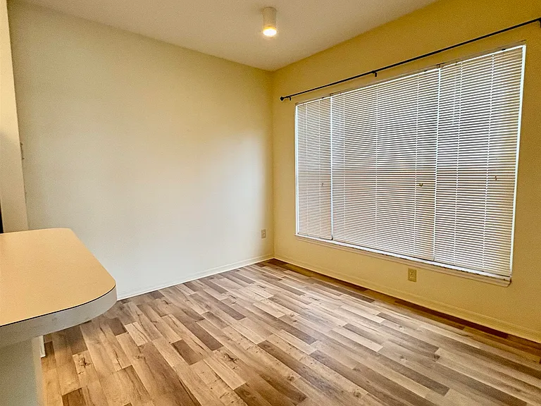 25113 Harbour Vista Cir — Photo 3