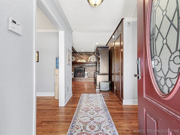 5th image of 2104 W Louisville St