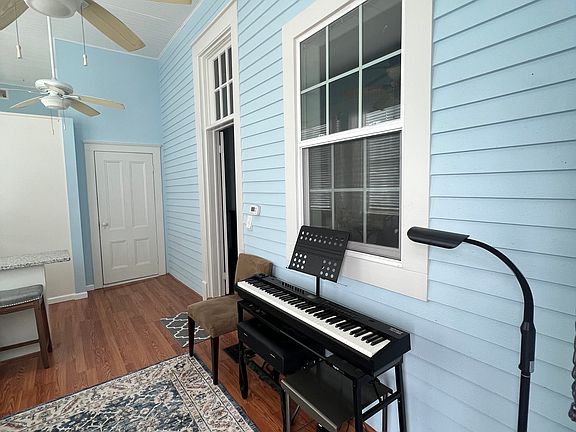 4th image of 105 Marine St APT 3