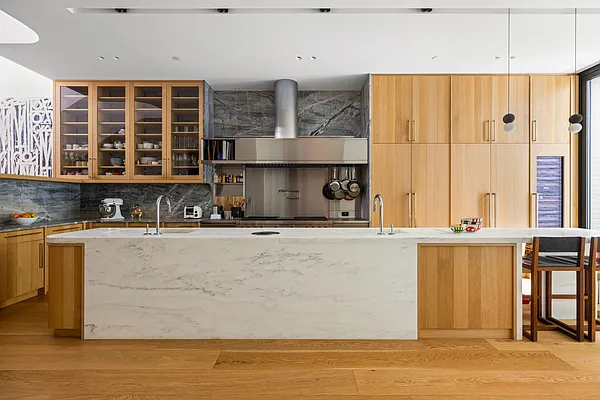 Sold by Compass | media 4