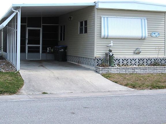3rd image of 5709 HOLIDAY PARK BOULEVARD