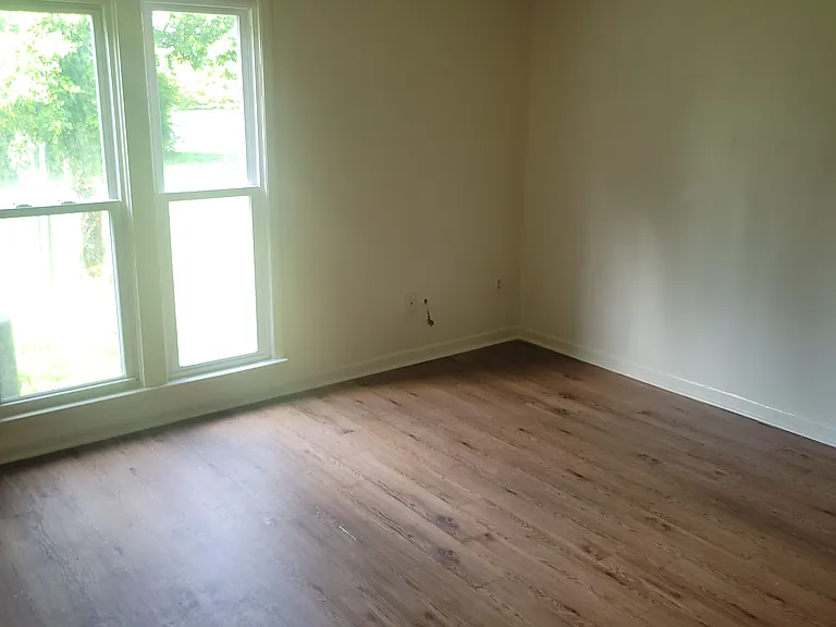 110 Arlington Retreat Apartments #4 — Photo 8