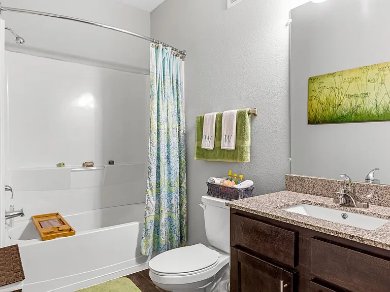West Woods Apartments — Photo 36