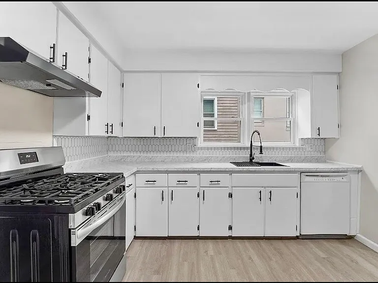 108 Robble Ave — Photo 4