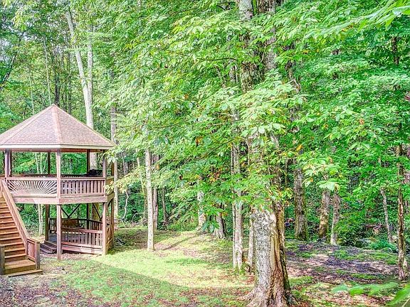 5th image of 206 Toms Creek Cir