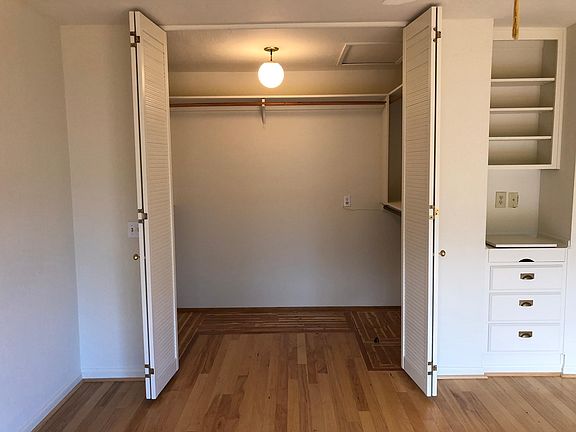 3rd image of 17381 Valley Oak Dr
