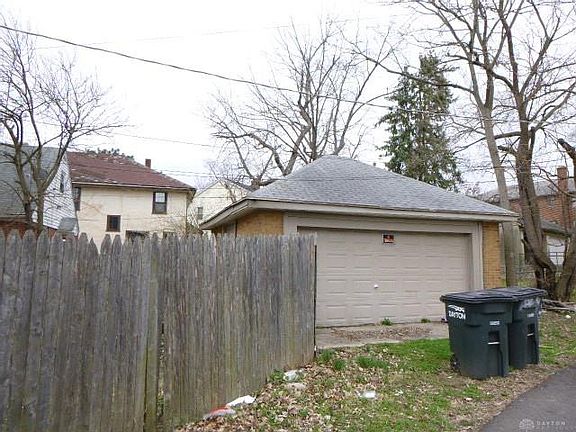 3rd image of 21 W Shadyside Dr