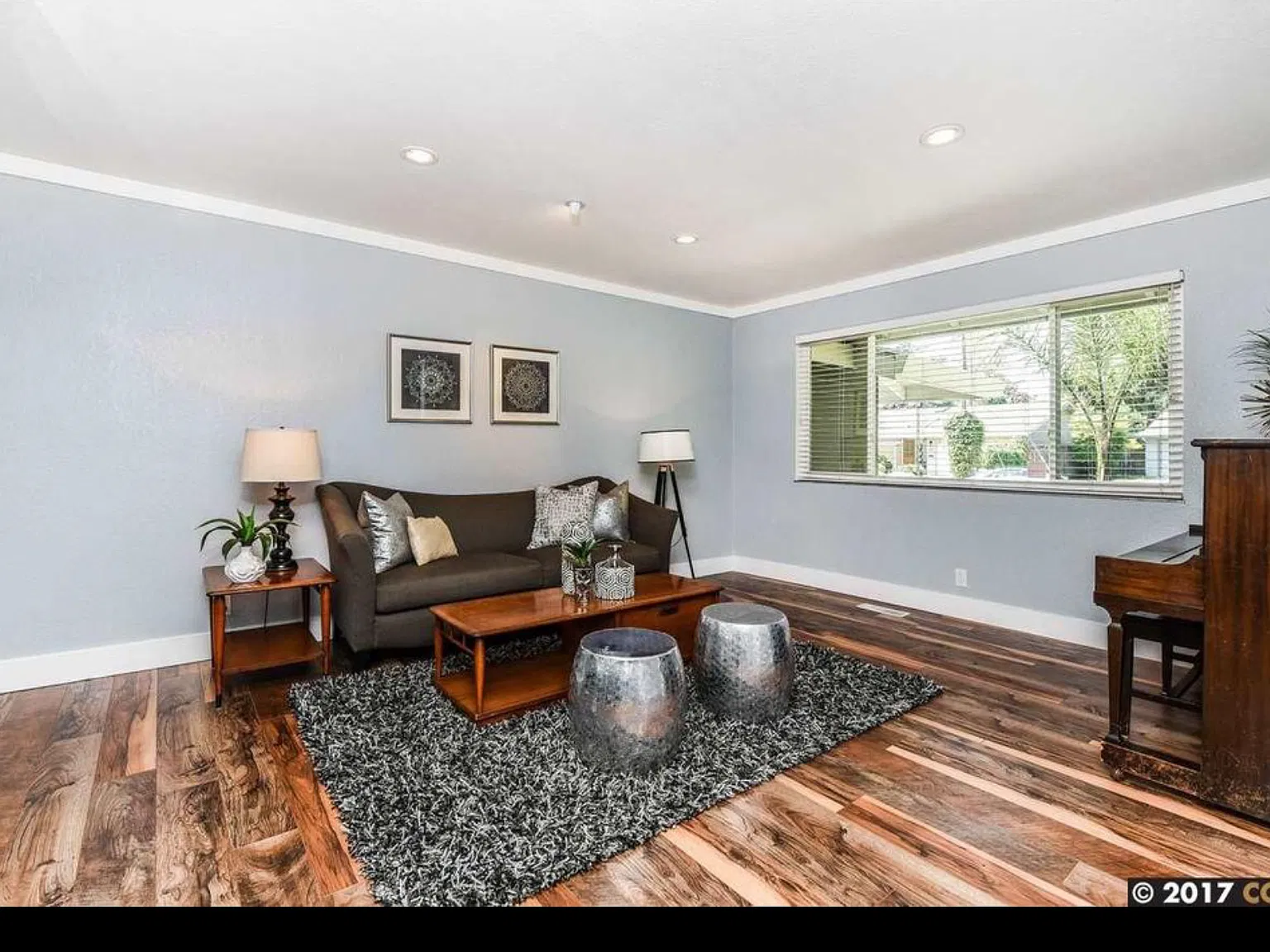 4 bed, 1578 sqft, $4,550 — Photo 2
