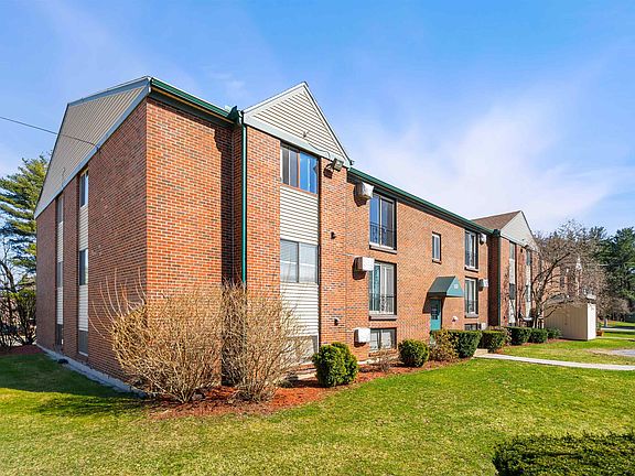 3rd image of 132 English Village Rd APT 304