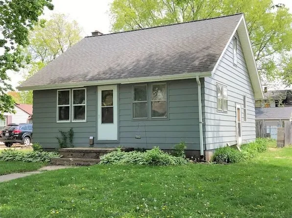 401 Woolf Ct, Rochelle, IL 61068