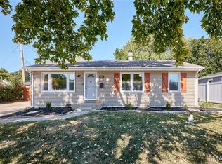 209 N Duchesne Dr, Saint Charles, MO 63301
