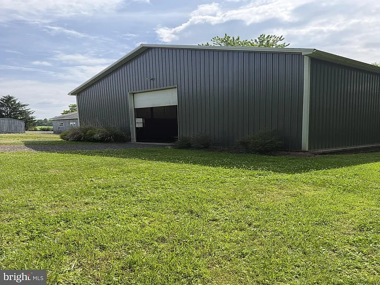 572 Hollow Horn Rd — Photo 3