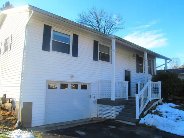 22 Marlyn Drive, Burnt Hills, NY 12027