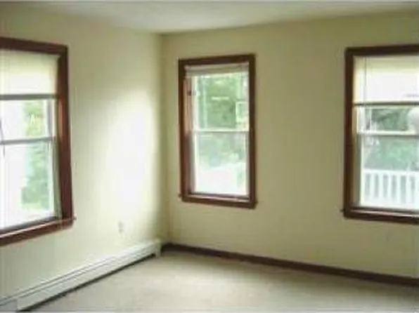 15 Forest Ave, Plymouth, MA 02360