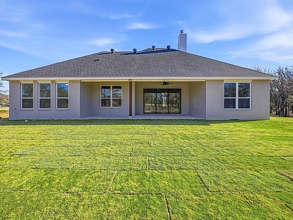 3rd image of 1053 Llano Way