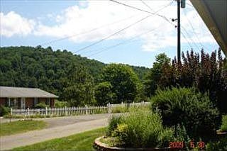 3rd image of 50 Winding Way Cir