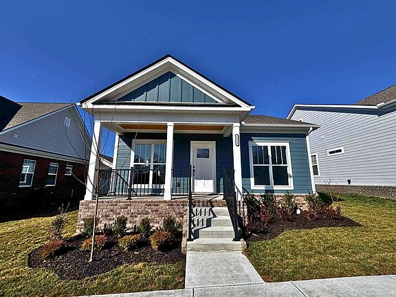 2nd image of 2004 Ruby Mae Dr Lot 272