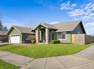 2942 SW Eastwood Ln, Grants Pass, OR 97527