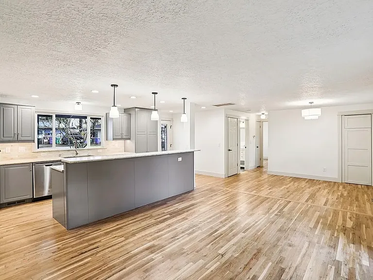18655 SE Yamhill Cir — Photo 15