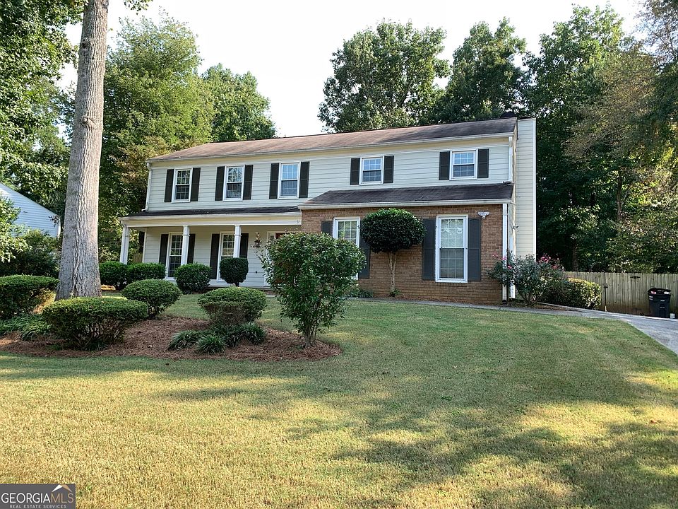 1st image of 4536 Woodlawn Lake Dr