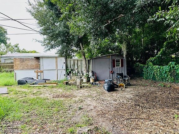 4th image of 8240 Suncoast Dr
