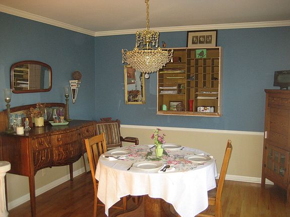 5th image of 2124 Chaucer Dr