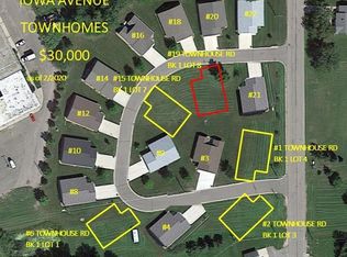 19 Townhouse Rd, Morris, MN 56267