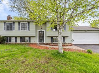 107 Overland Trl, West Henrietta, NY 14586