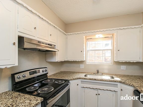 2nd image of 6728 Tall Oaks Dr