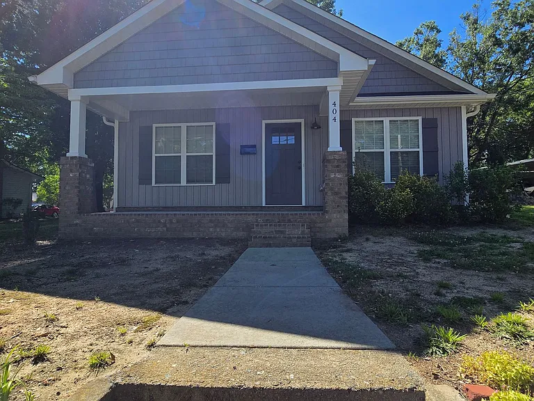 404 S Rose Ave — Photo 3