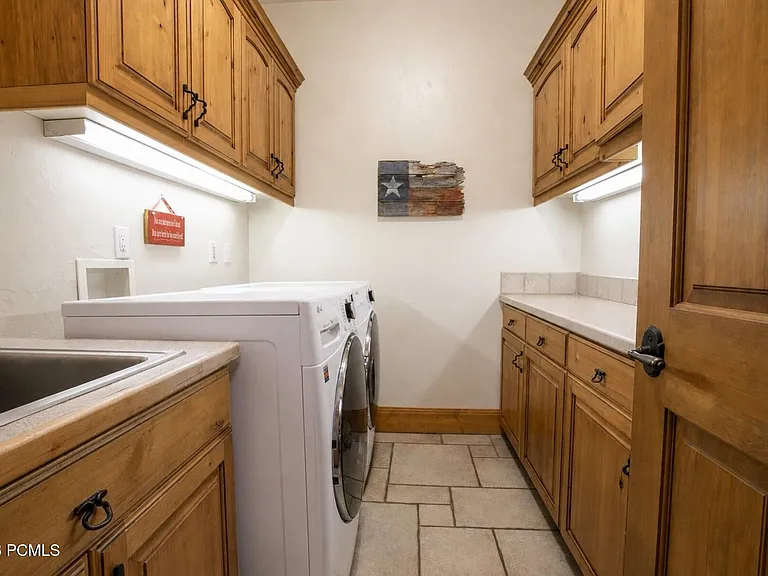 1035 Abilene Way — Photo 26