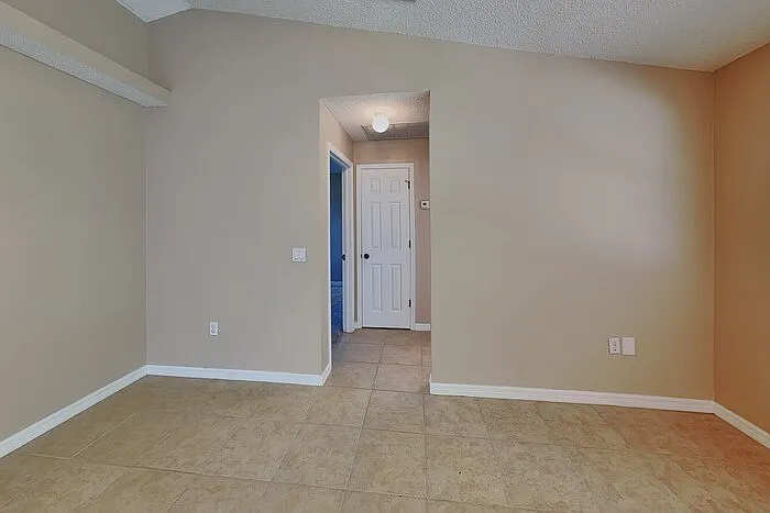 7132 Waxwing Dr — Photo 3