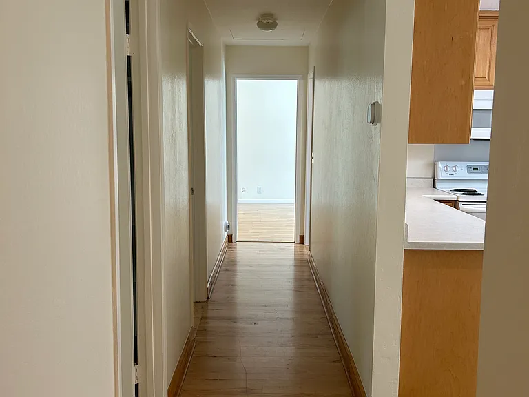 4220 Brookshire Cir — Photo 17