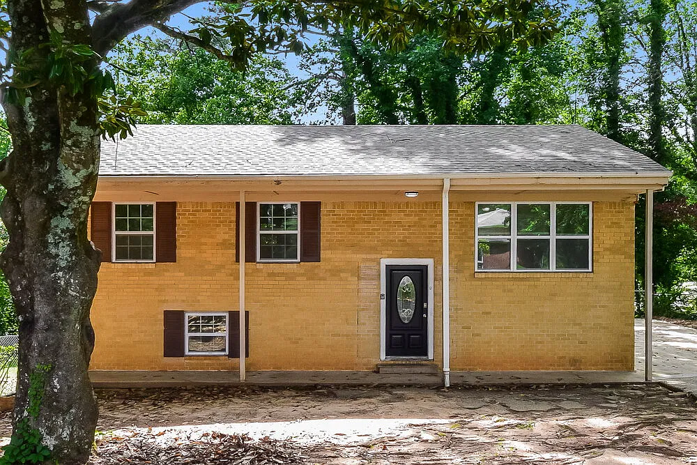 5 bed, 2.0 bath, 2184 sqft, $3,130 — Photo 1