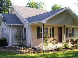 3044 W Latoka St, Springfield, MO 65807