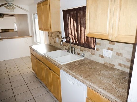 3rd image of 15404 Foremast Dr