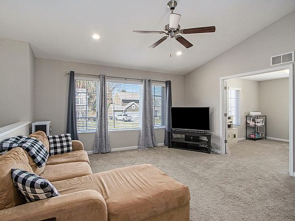 4th image of 59667 Ravenna Dr