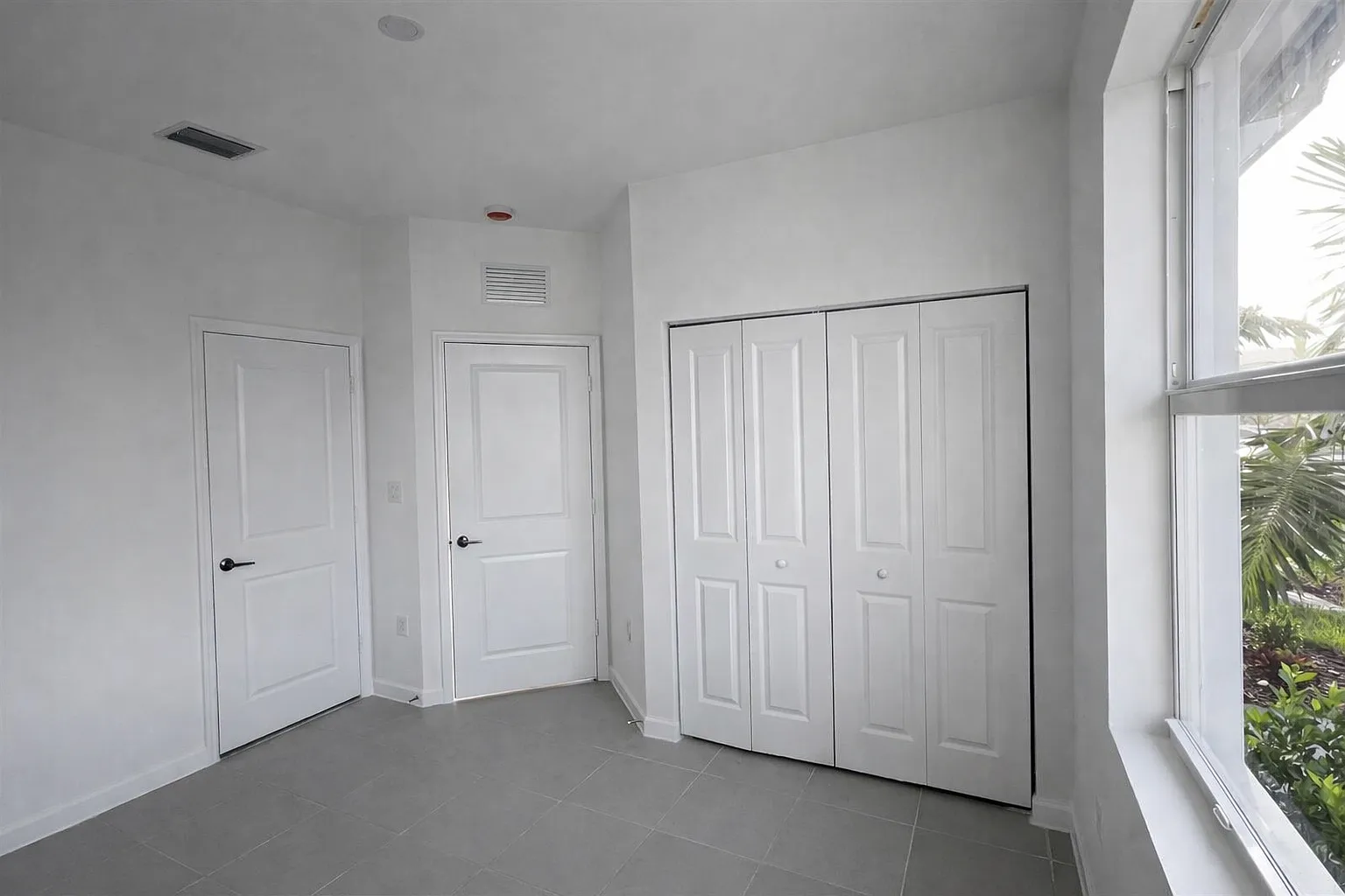 3 bed, 2.5 bath, 1588 sqft, $2,450 — Photo 4