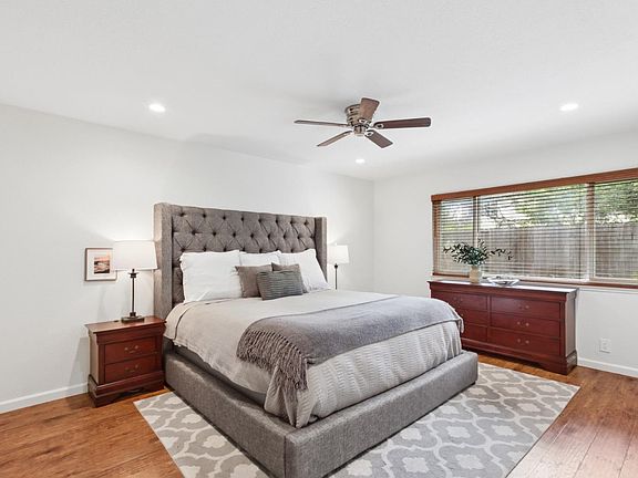 5th image of 3948 Cowell Blvd